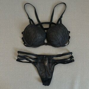 Victoria’s Secret Lace Thong Panties